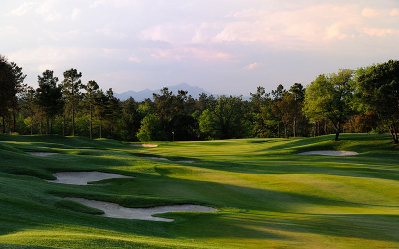 tour golf course pga catalunya