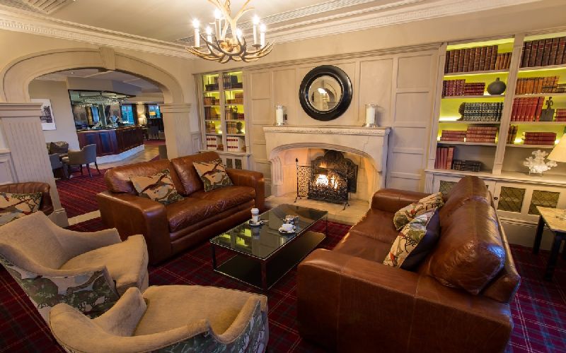 carden park golf resort bar