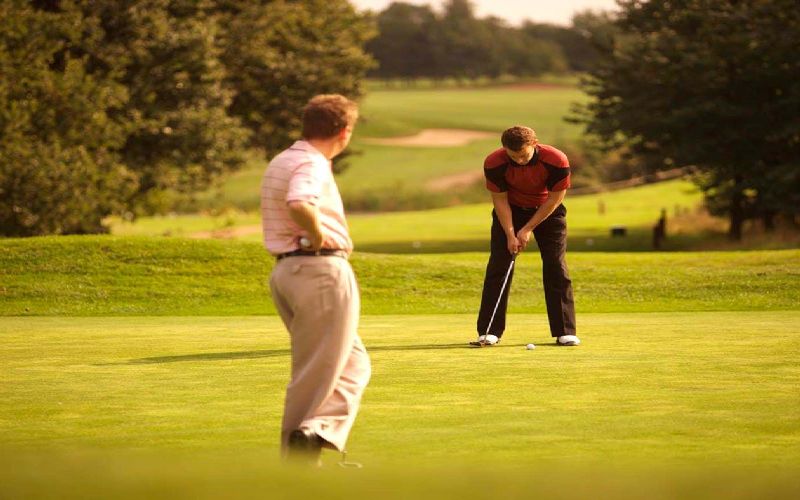 oulton hall golf calverley course