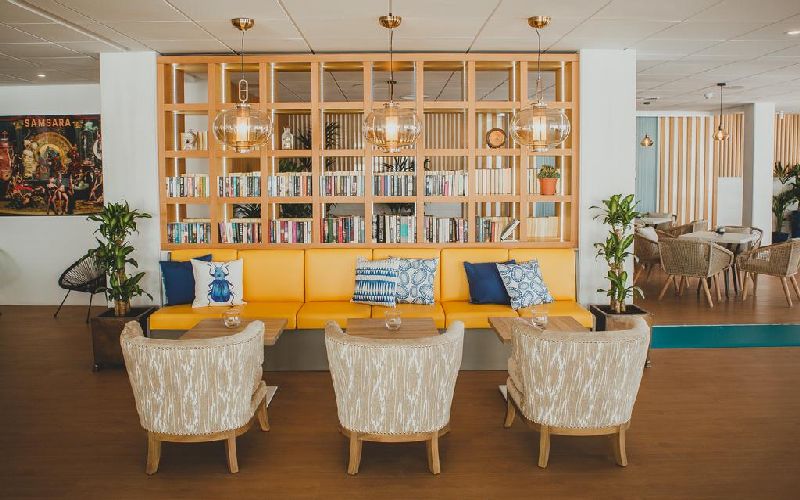 hotel alay golf library