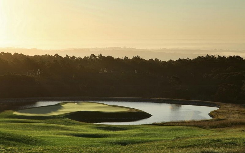 Evolutee Hotel Royal Obidos golf course island green