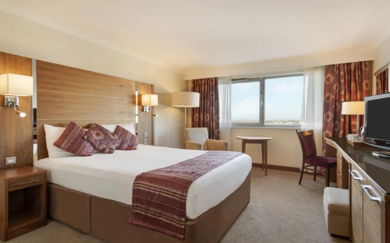 bliss hotel southport bedroom