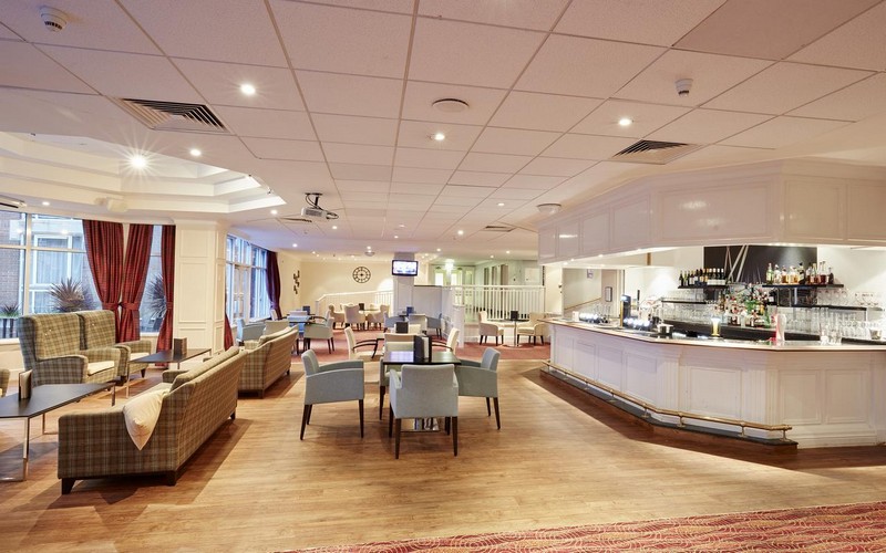 coldra court hotel bar