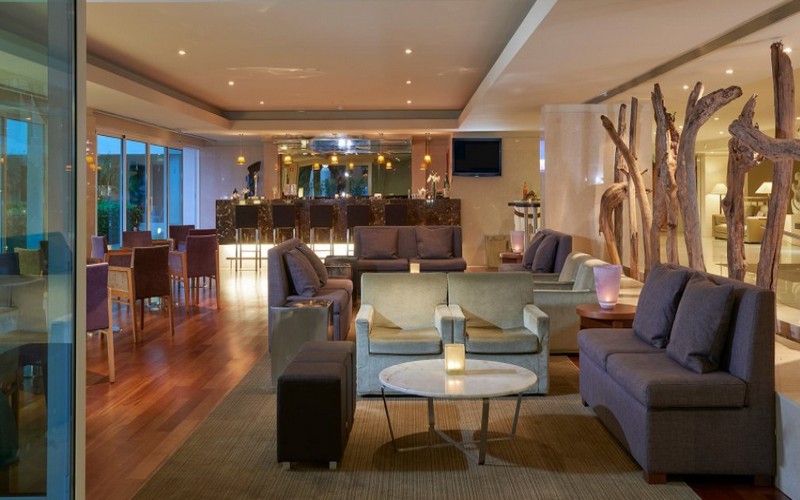 melia madeira mare hotel bar