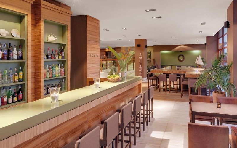 precise-resort-el-rompido-hotel-bar-2
