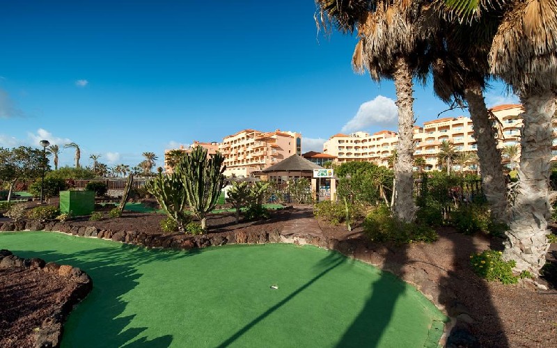 elba sara hotel minigolf 1