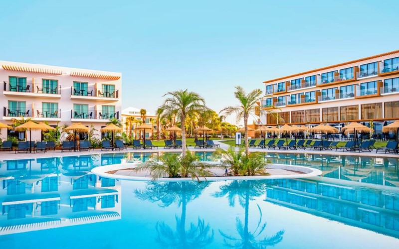 AP Cabanas Hotel Pool