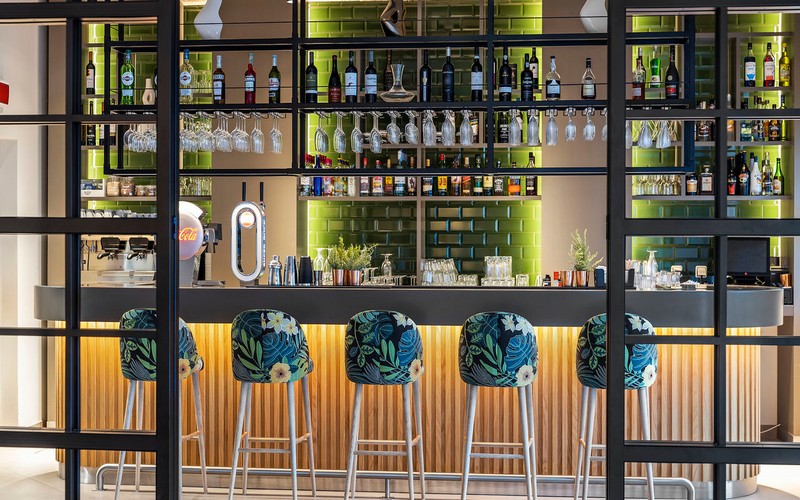 The Patio Suite Hotel Bar