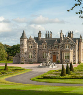 Trump International Aberdeen_MacLeod_House_and_Lodge